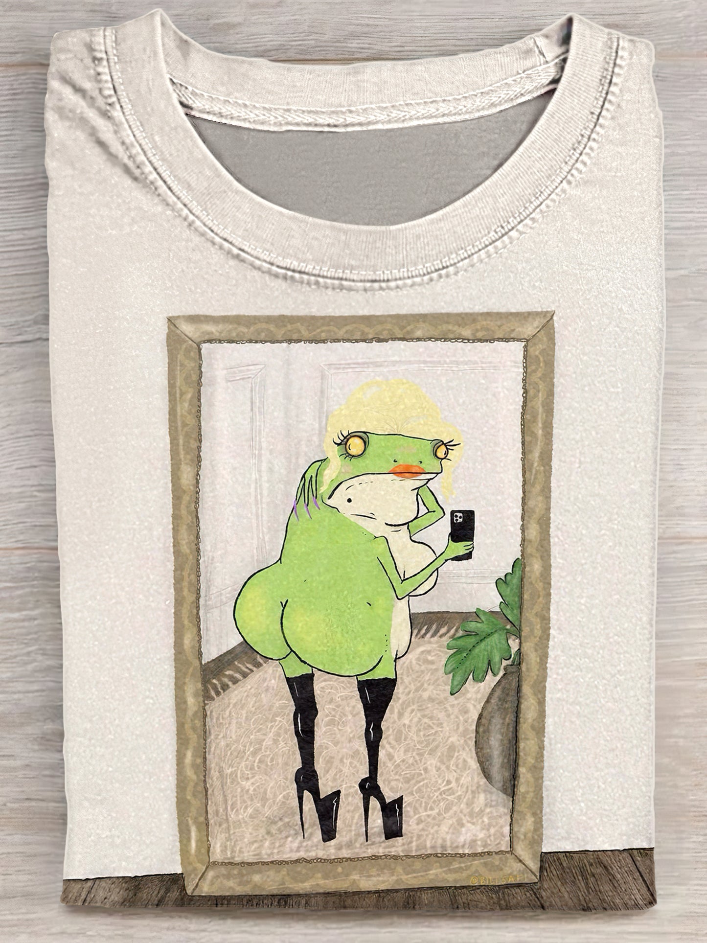 Selfie Frog Unisex Tee