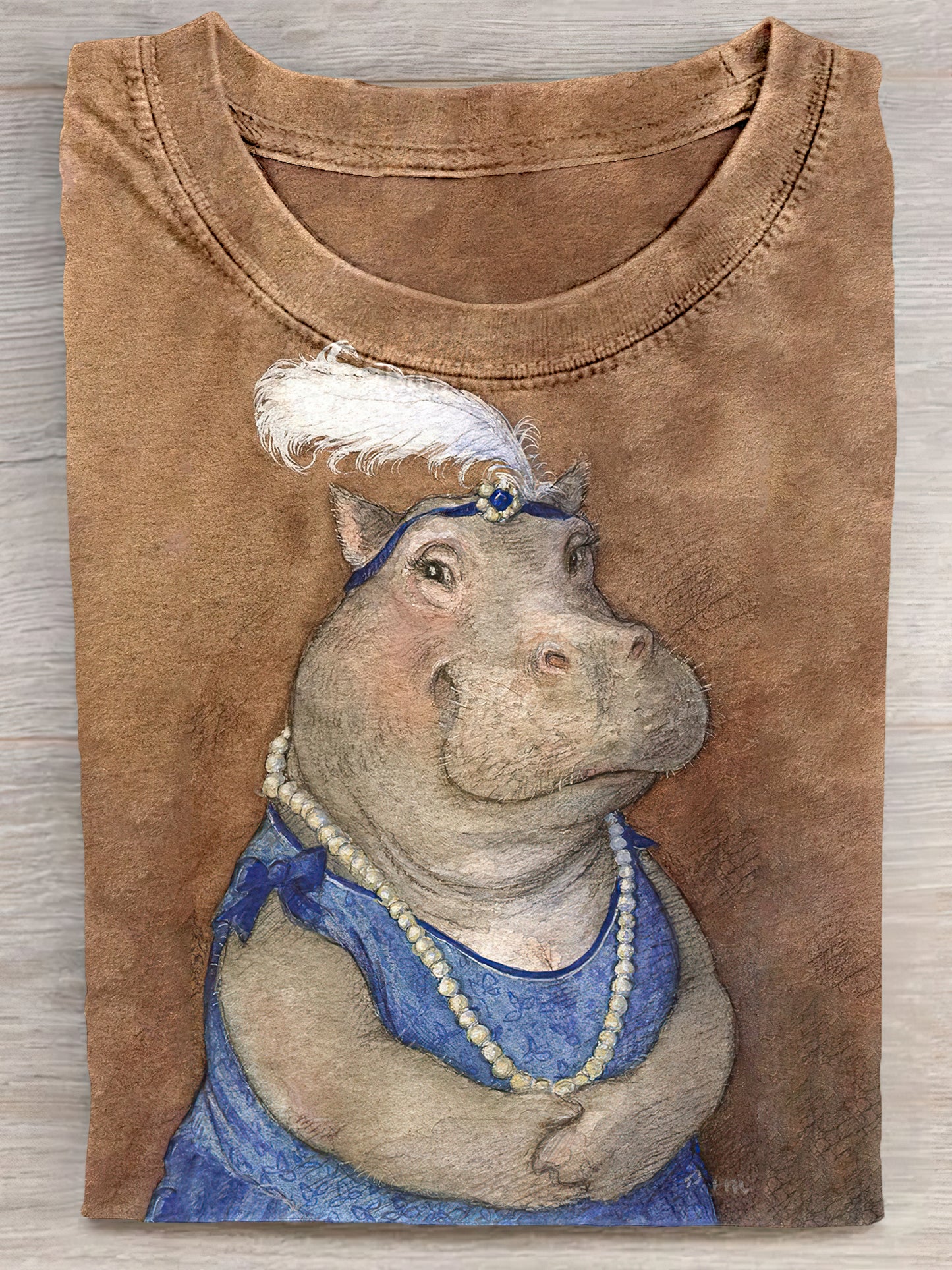 Hippo With Pearl Necklace Unisex Tee