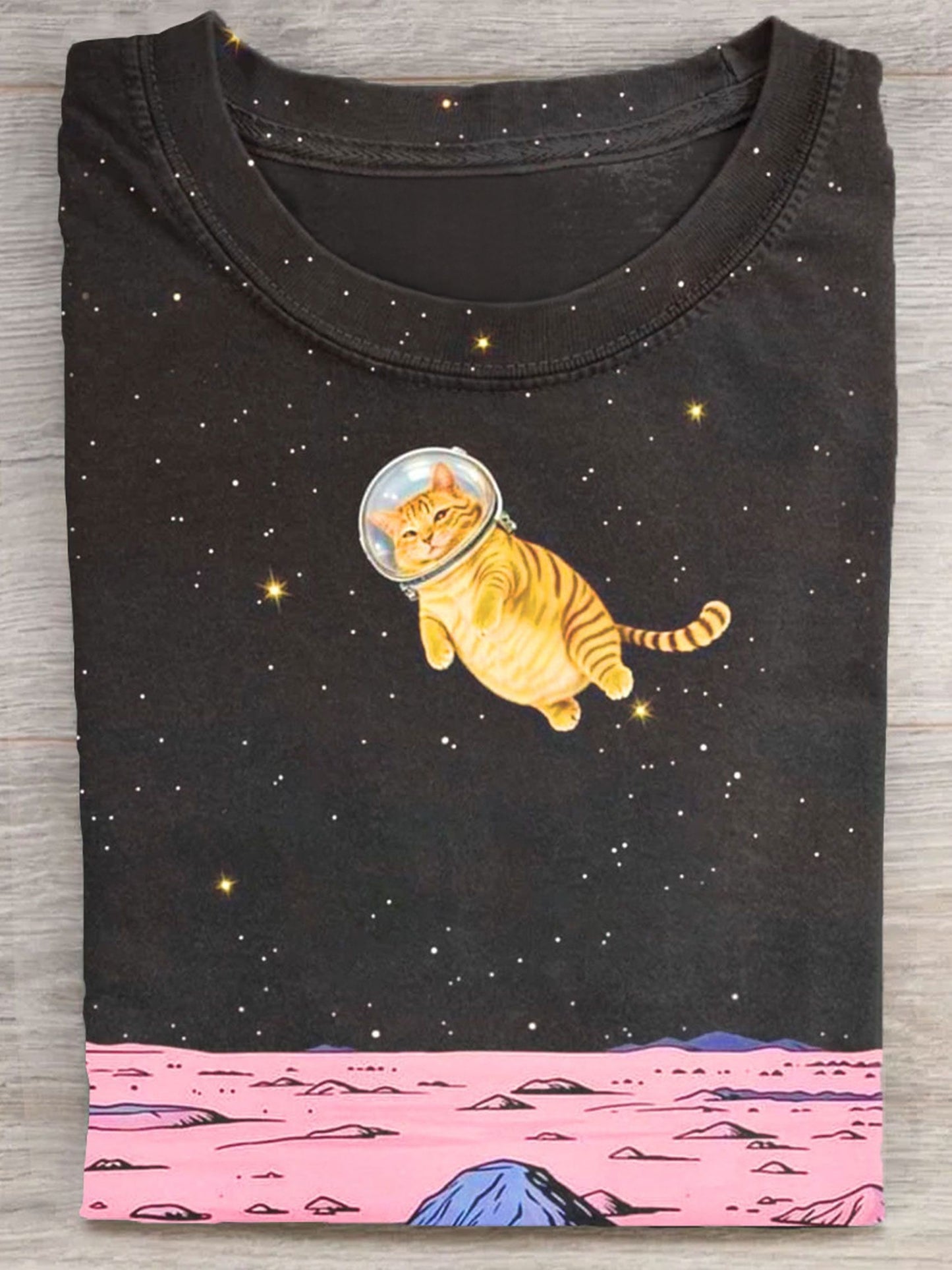Cat Traveling in Space Art Print Unisex Tee