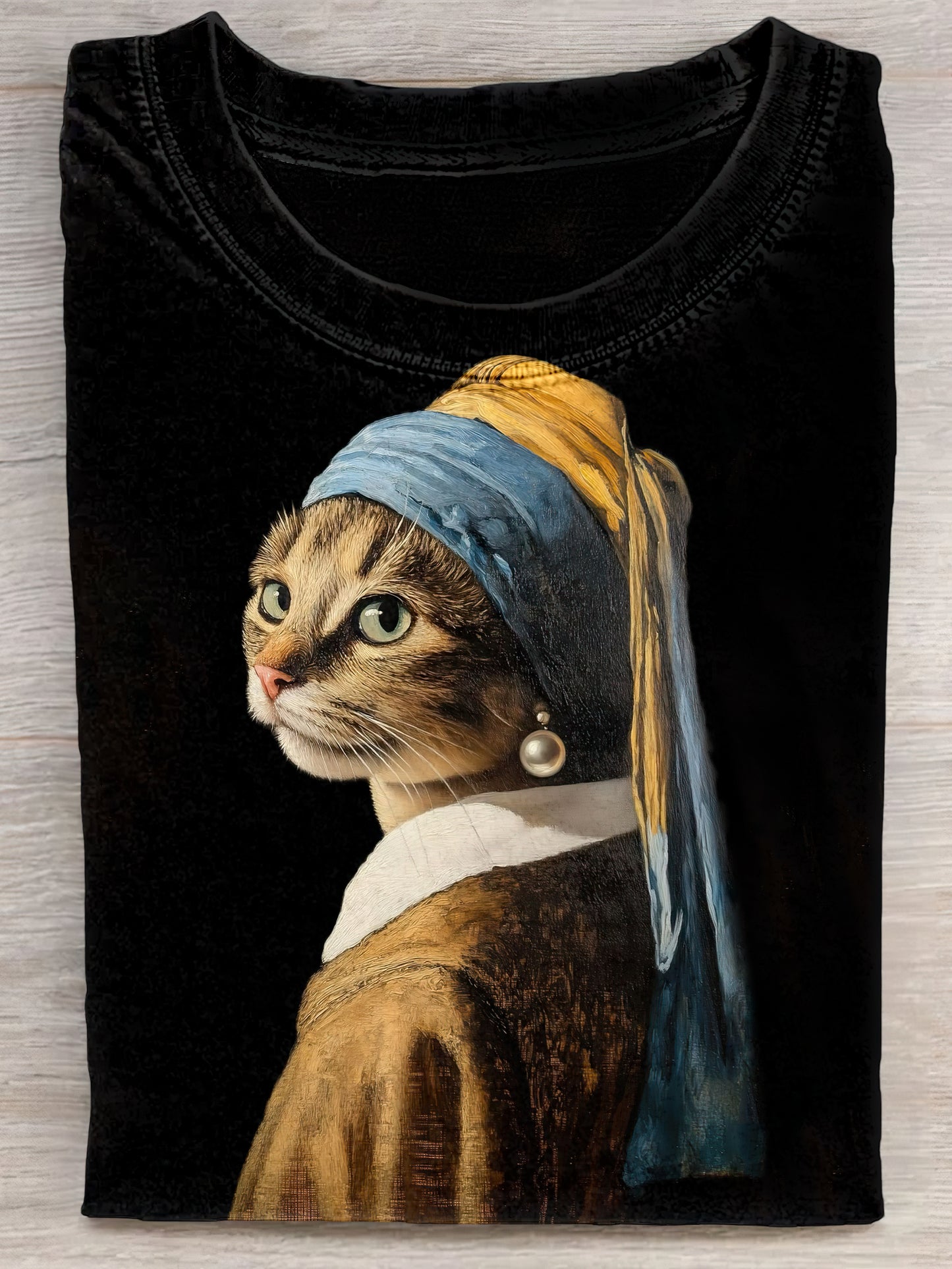 Elegant Cat With Pearl Earrings Unisex Tee